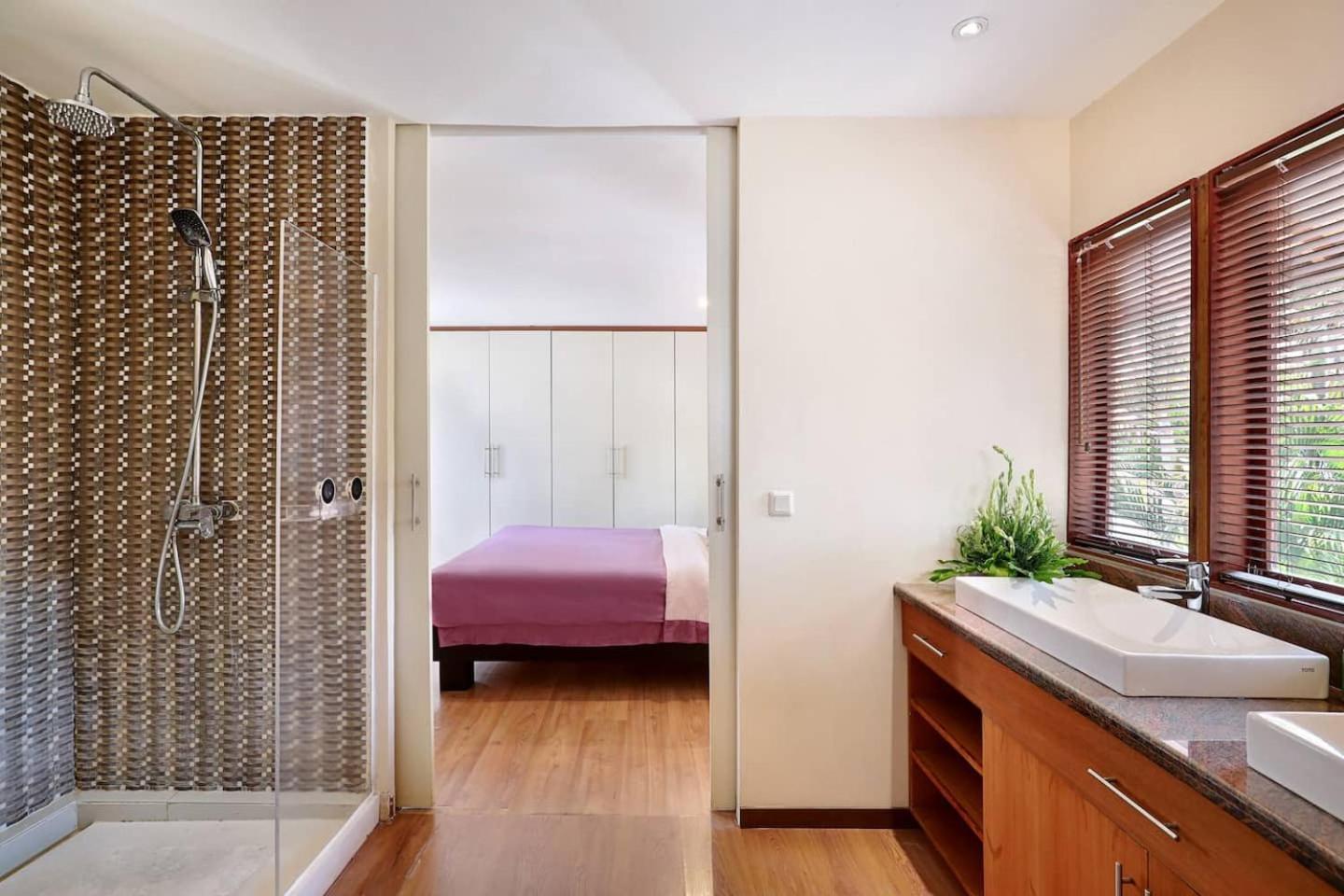 Super Value 4 Bedroom, Walk To Bintang Supermarket Seminyak Exteriör bild