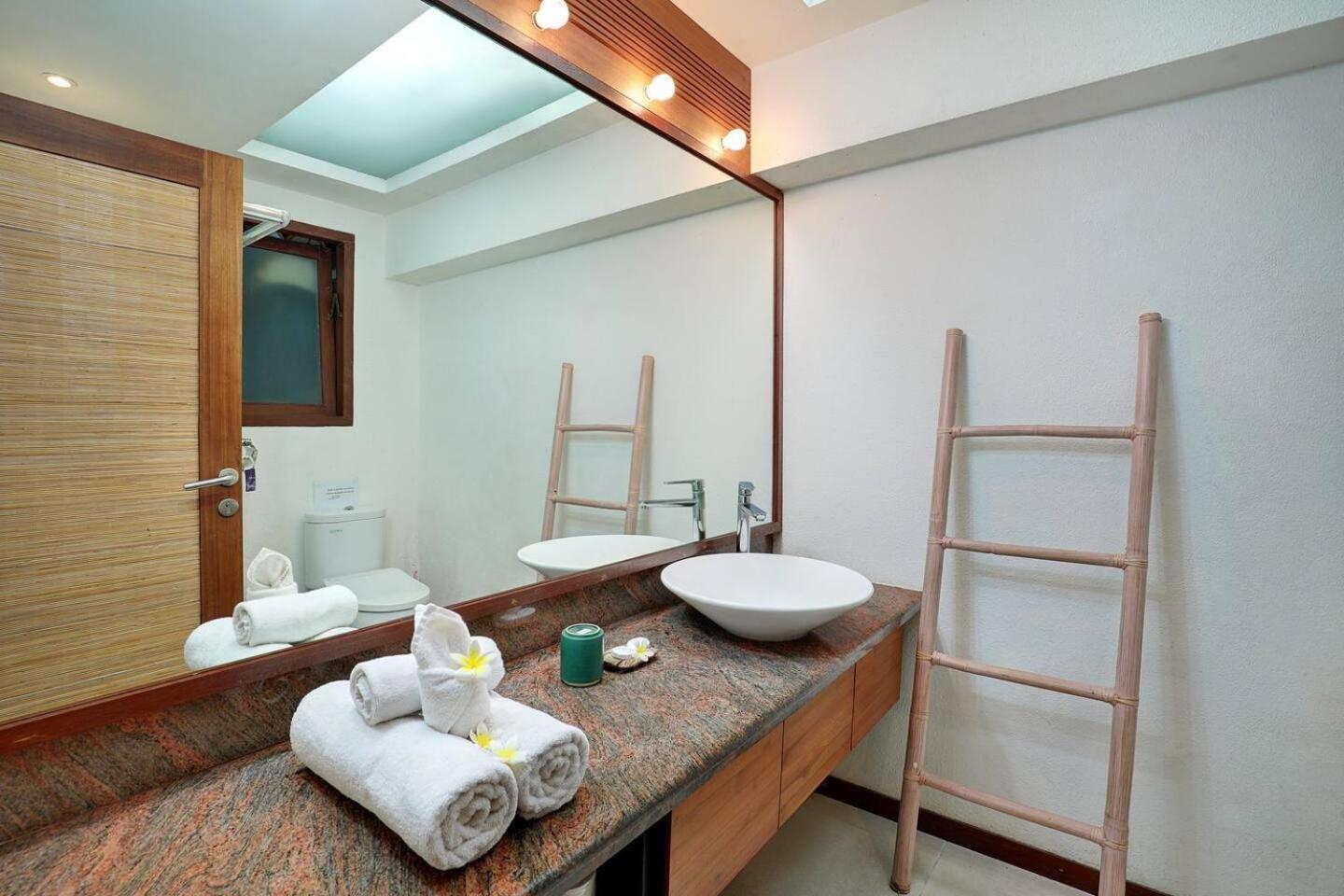 Super Value 4 Bedroom, Walk To Bintang Supermarket Seminyak Exteriör bild