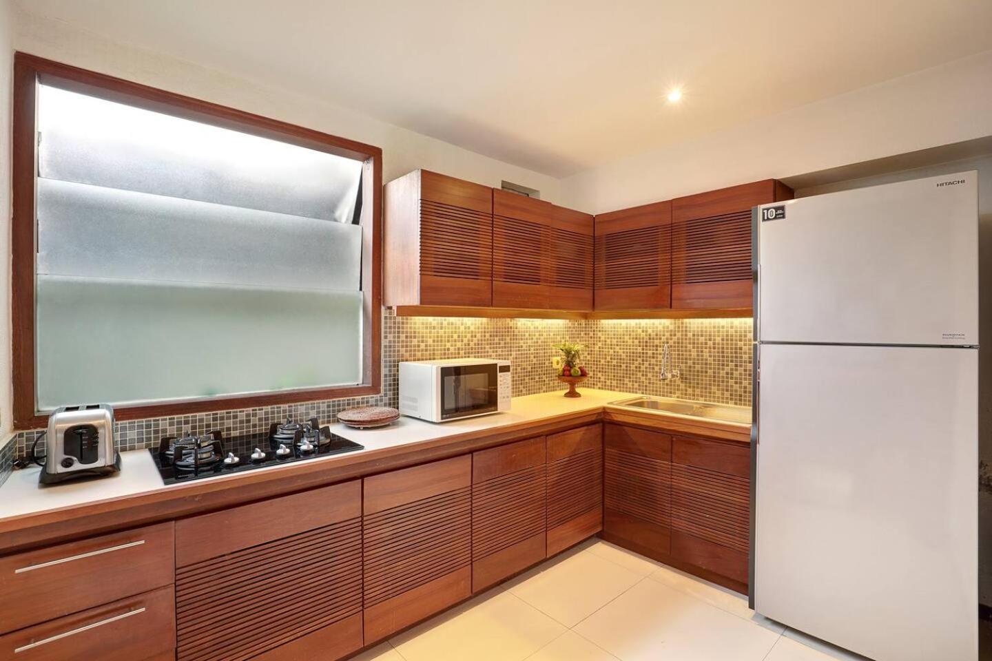 Super Value 4 Bedroom, Walk To Bintang Supermarket Seminyak Exteriör bild