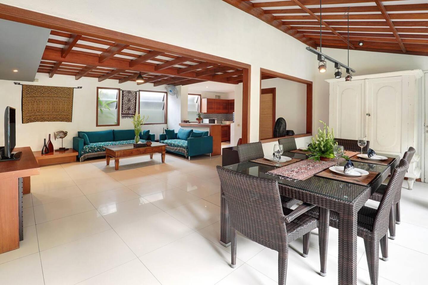 Super Value 4 Bedroom, Walk To Bintang Supermarket Seminyak Exteriör bild